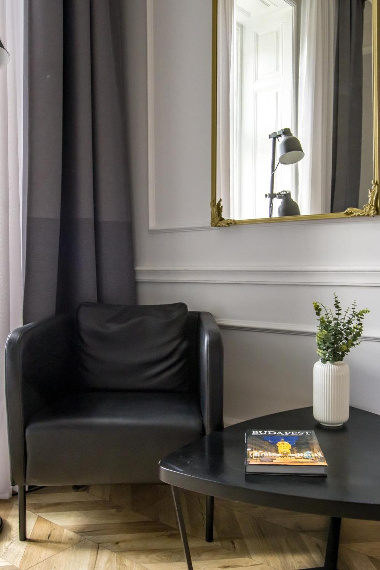 Wilson'S Oktogon Square Suite Apartment 부다페스트 외부 사진